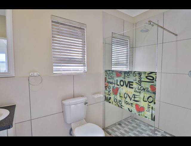 2 BEDROOM SIMPLEX FOR SALE IN SEA PARK